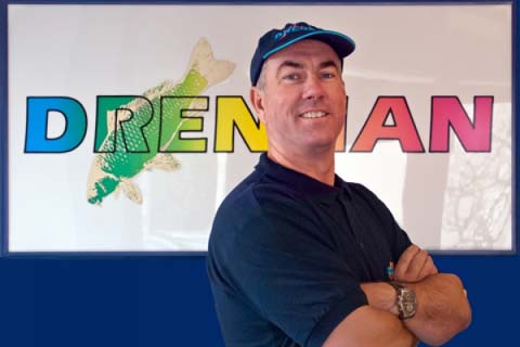 Alan Scotthorne signs for Drennan.jpg